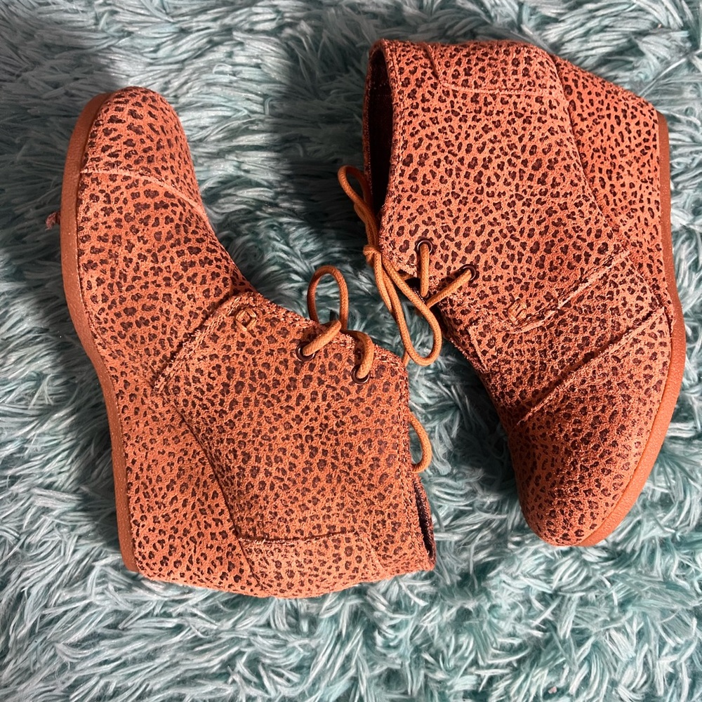 Toms Leopard Lace Up Wedges